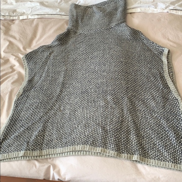 Gap Cowl Turtleneck sweater - Picture 2 of 9